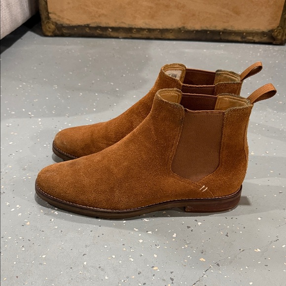 Sperry Gold Cup Tan Suede Chelsea Boots - Picture 3 of 6